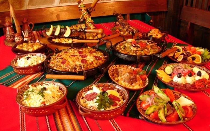 Best Bulgarian Food: Traditional, Popular, and Authentic Dishes untitled design (9)