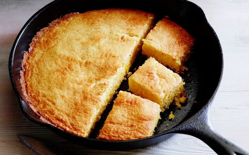 cast iron cornbread
